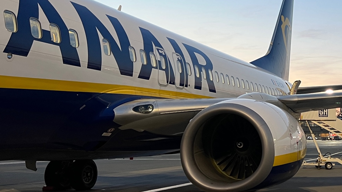 евтини полета на Ryanair от София